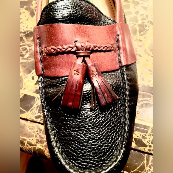 Cole Haan Mens two toned tasseled slip on shoes, excellent pre-owned condition. - Picture 6 of 6